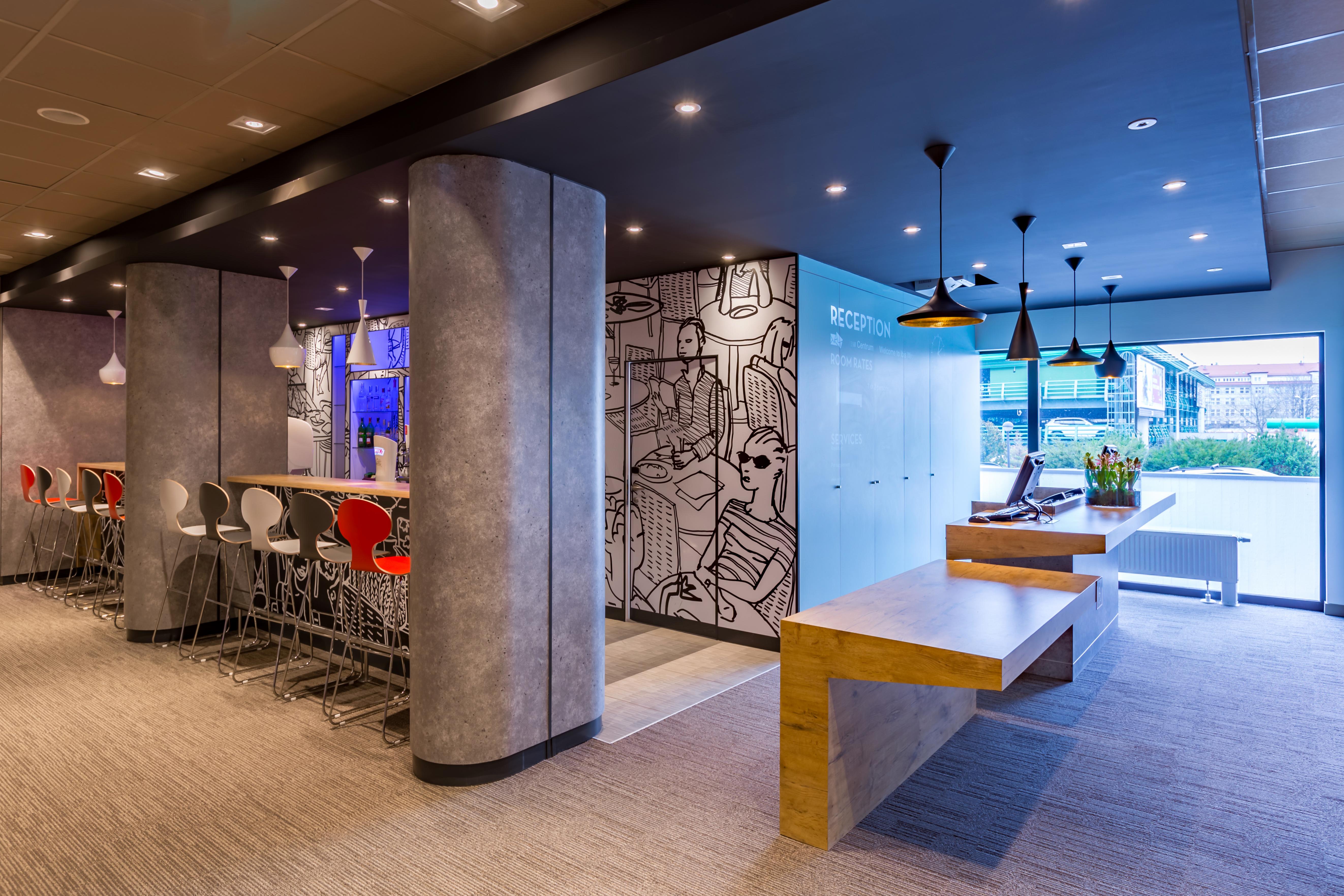Ibis Wroclaw Centrum Exterior photo