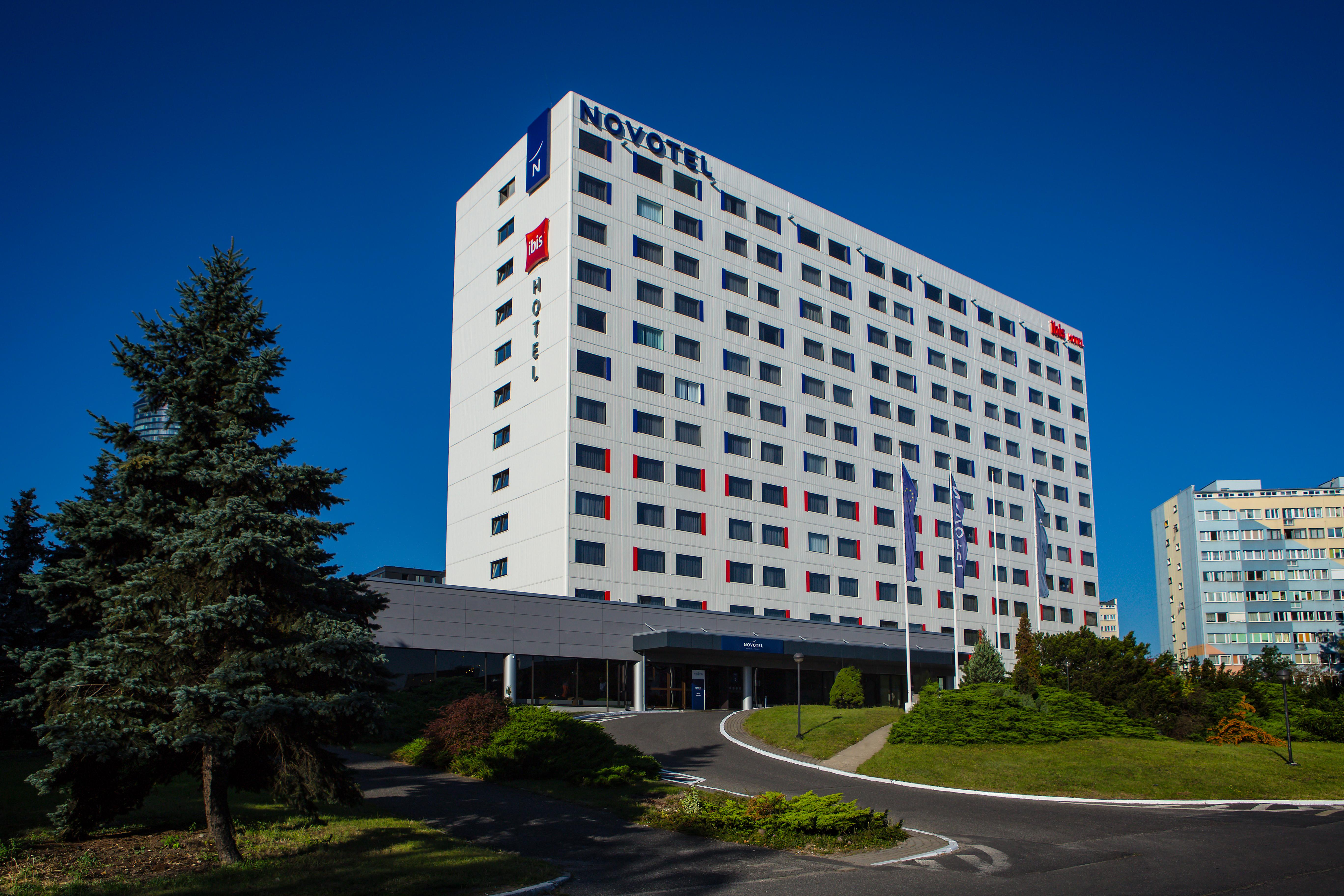 Ibis Wroclaw Centrum Exterior photo