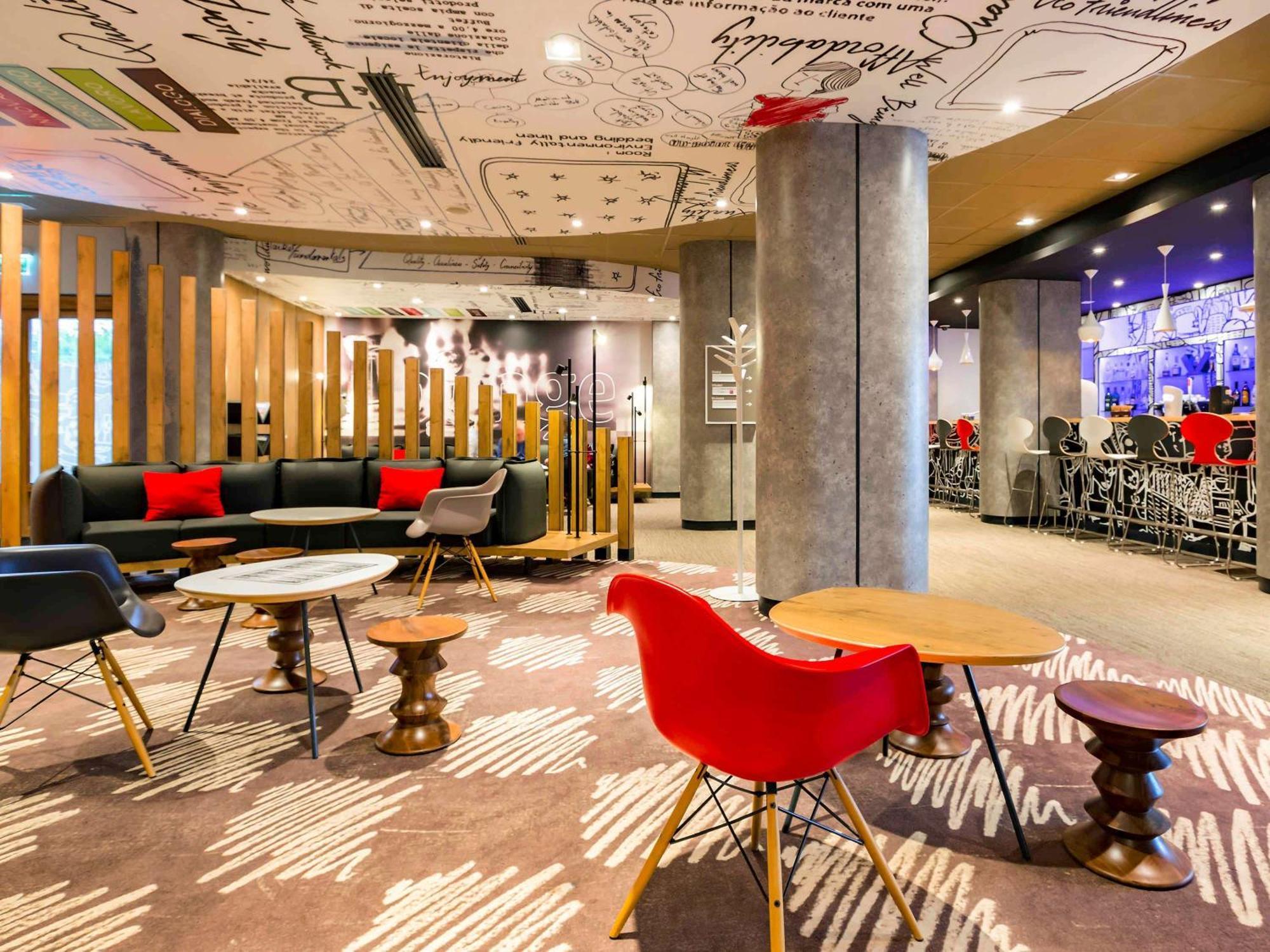 Ibis Wroclaw Centrum Exterior photo