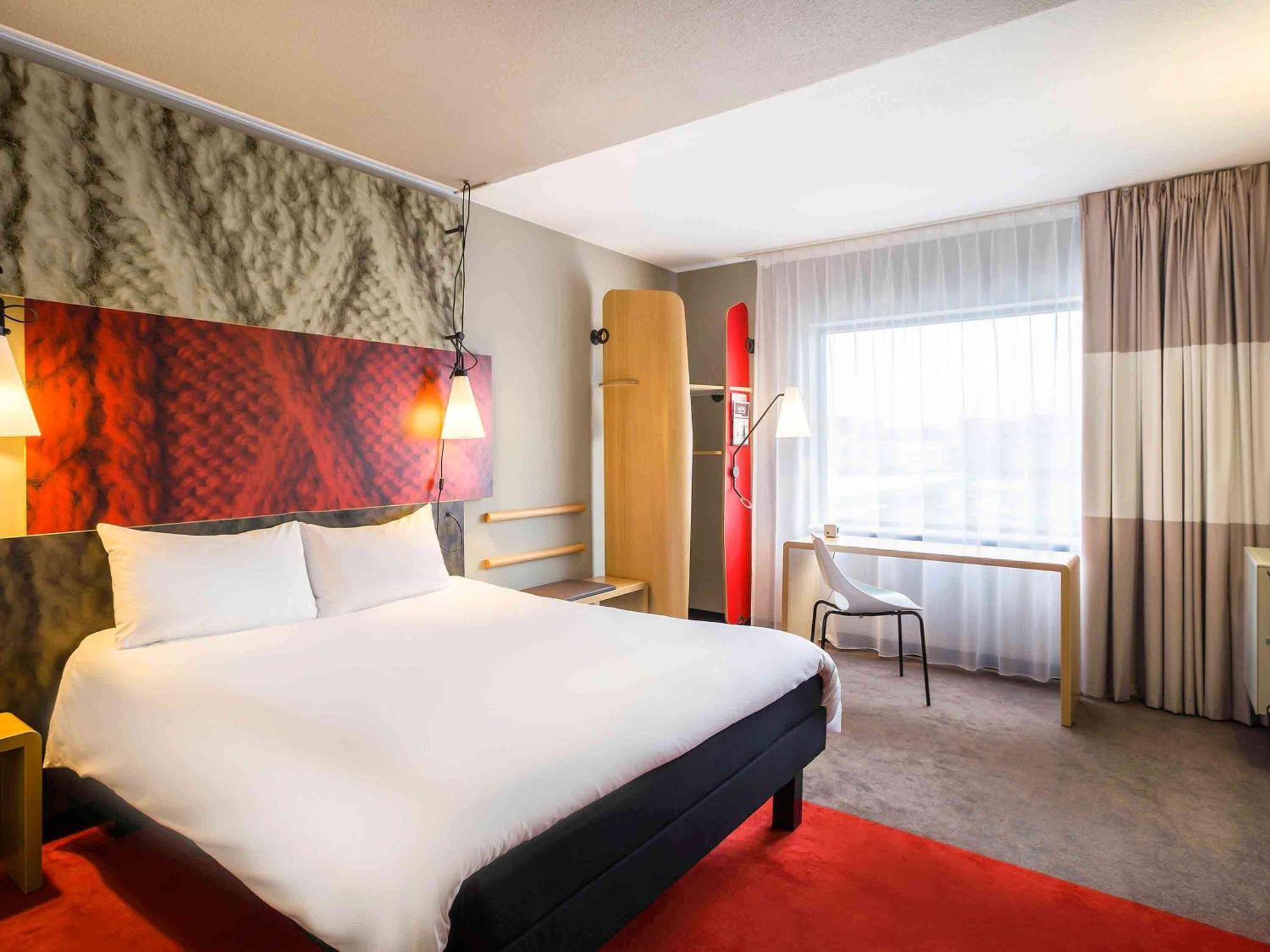 Ibis Wroclaw Centrum Exterior photo