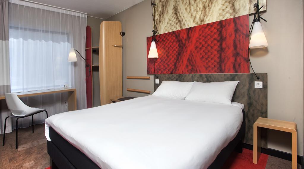 Ibis Wroclaw Centrum Exterior photo